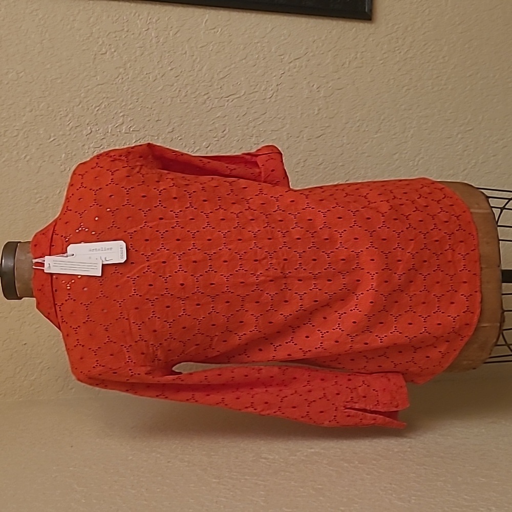NWT WOMENS RED EYELET NICOLE MILLER ARTELIER ROLL TAB BLOUSE SIZE XS - Picture 3 of 7